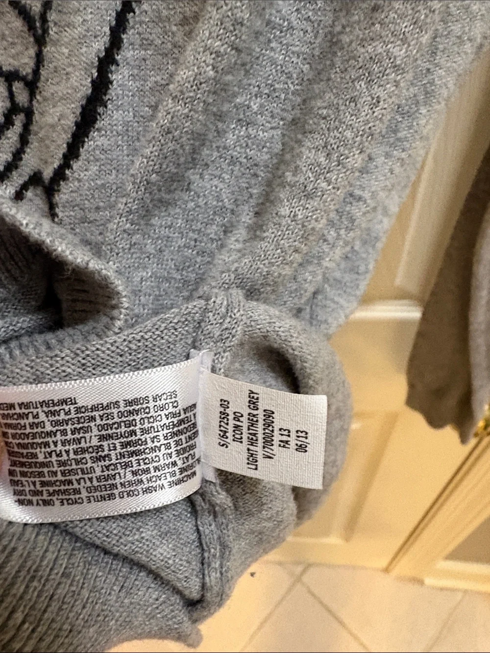 NWOT Old Navy Gray Sweater with Yellow Bow Owl Graphic